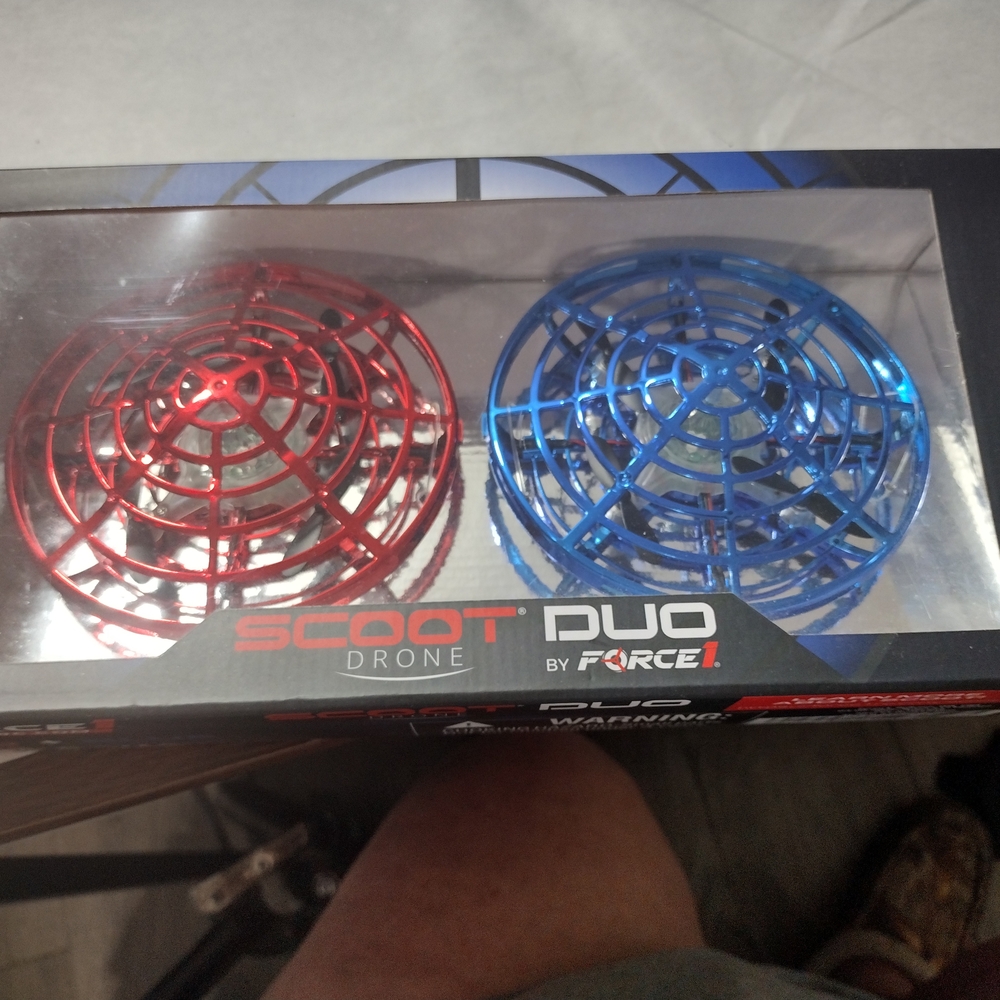 Force1 Scoot Duo Drones - Vibrant Red and Blue
